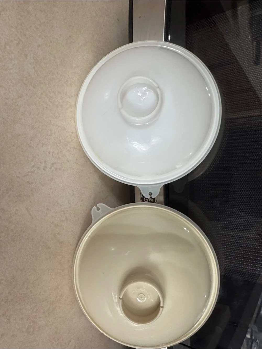 Vintage Tupperware Wonderlier Bowls